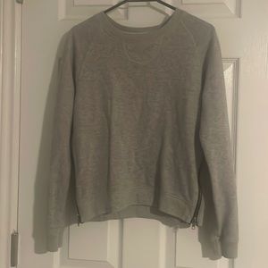 Gray sweat shirt